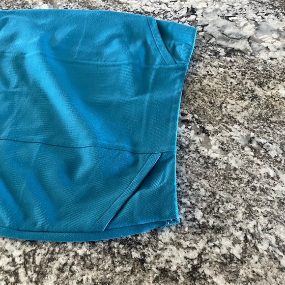 New without tags Cabi Skirt $99 retail price - Picture 2 of 4